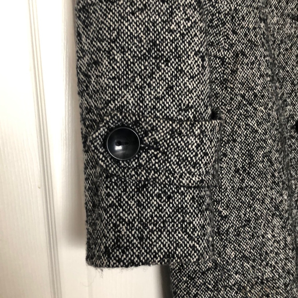 Coat - Picture 3 of 4
